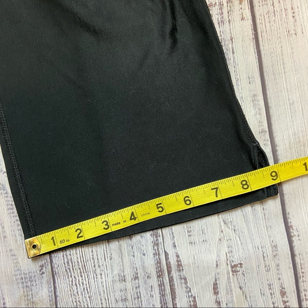 Nike Wide Leg Black Capri. Size Small. - Picture 10 of 11